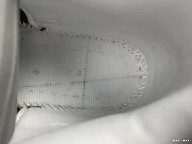 (W) 4 Air Starfish CW7183-100 Retro Jordan 0706